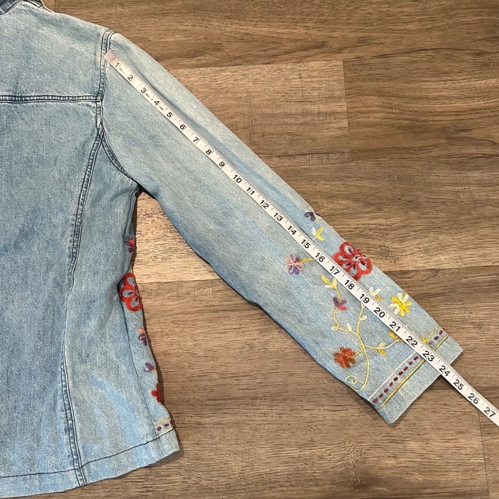 Vintage Bernardo Denim Jacket Womens Medium Blue Floral Embroidered Button Up - Picture 8 of 10